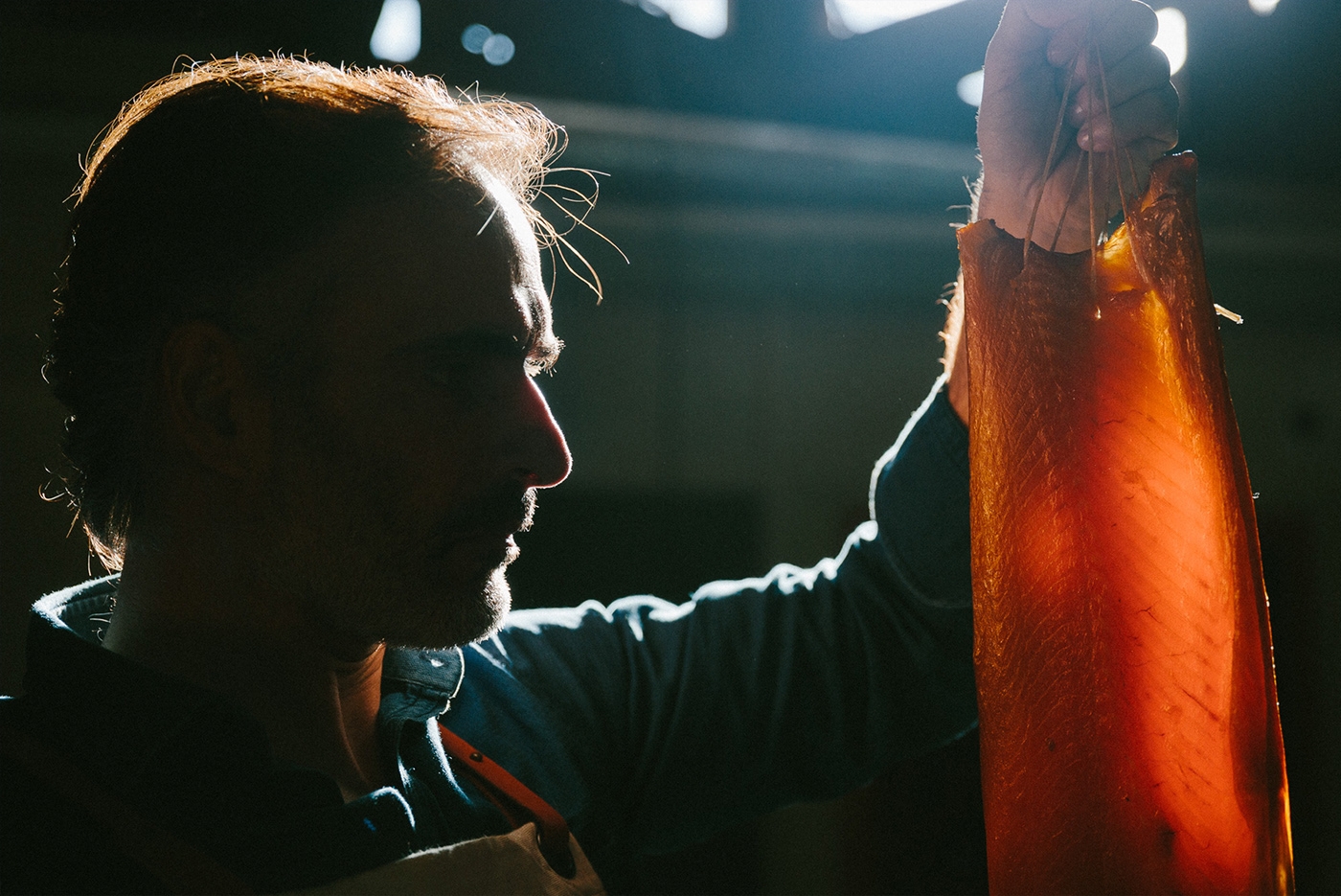 魚包裝設計-傳統熏鮭魚傳達了產品所揭示的遺產、傳統和精通