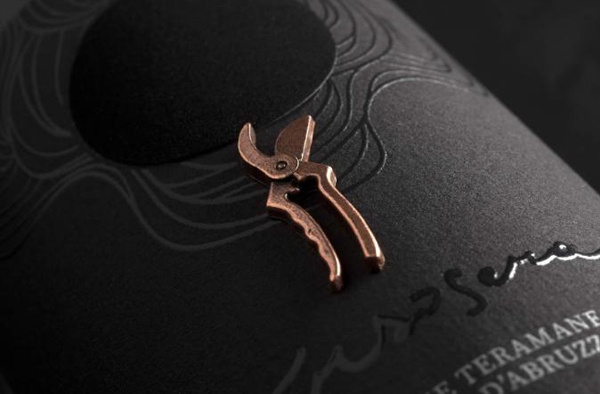 我有故事你有酒嗎？一瓶在瓶子上放電影的葡萄酒